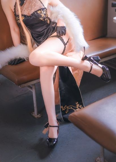 皇家师姐第一部国语免费观看_HD动漫在线观看